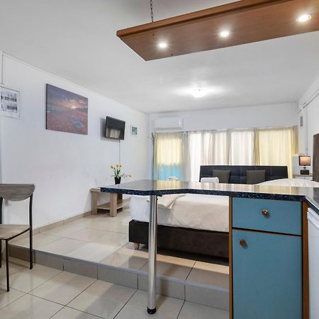 Central Studio In Downtown Ираклион Экстерьер фото