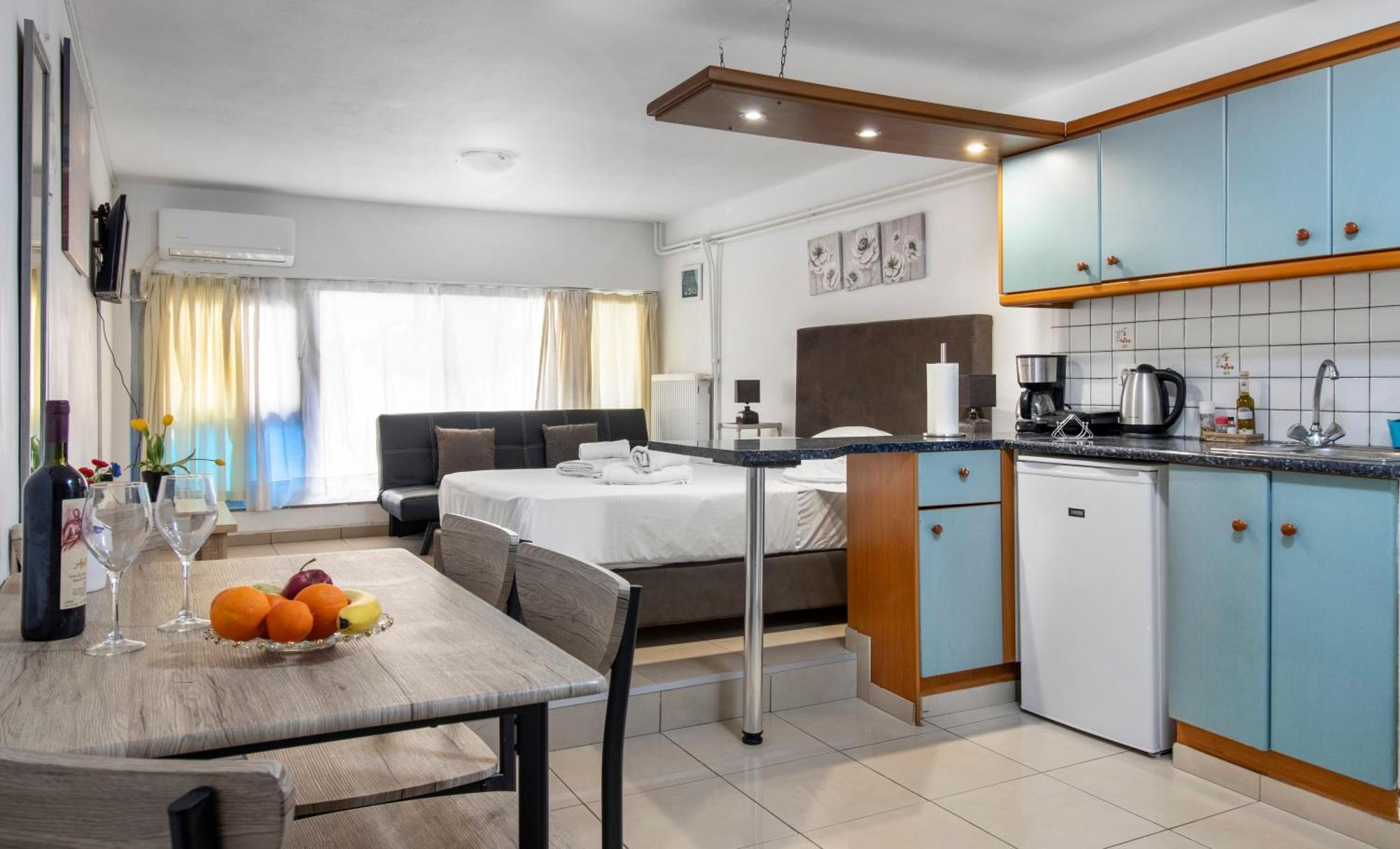 Central Studio In Downtown Ираклион Экстерьер фото