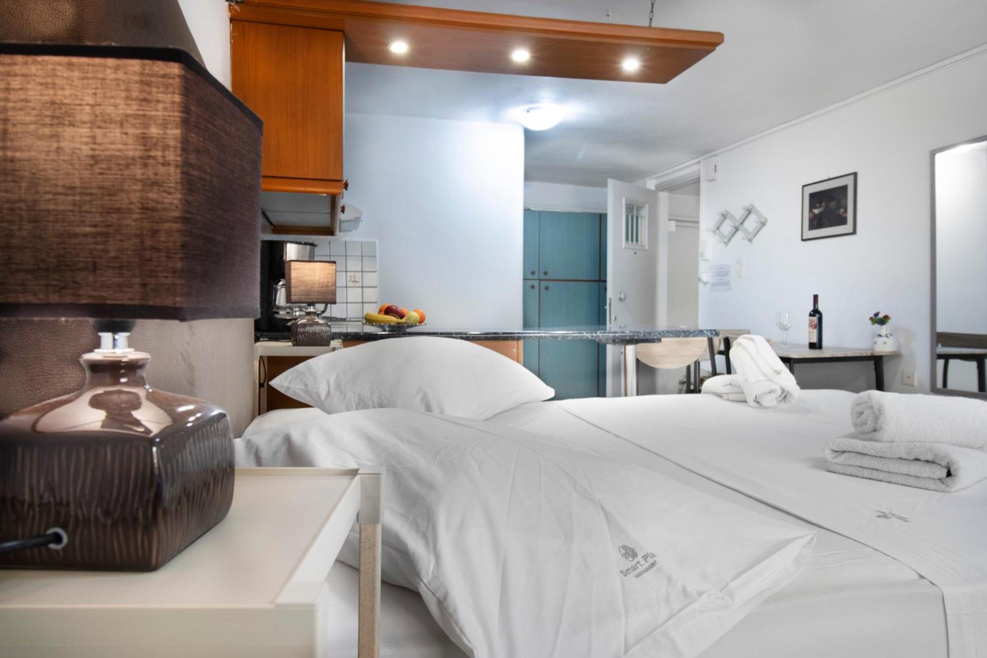 Central Studio In Downtown Ираклион Экстерьер фото
