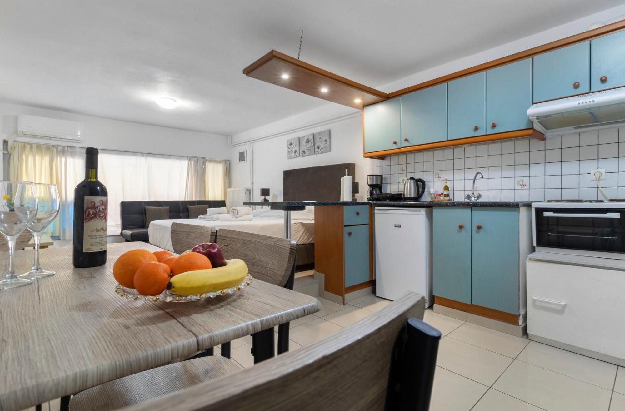 Central Studio In Downtown Ираклион Экстерьер фото
