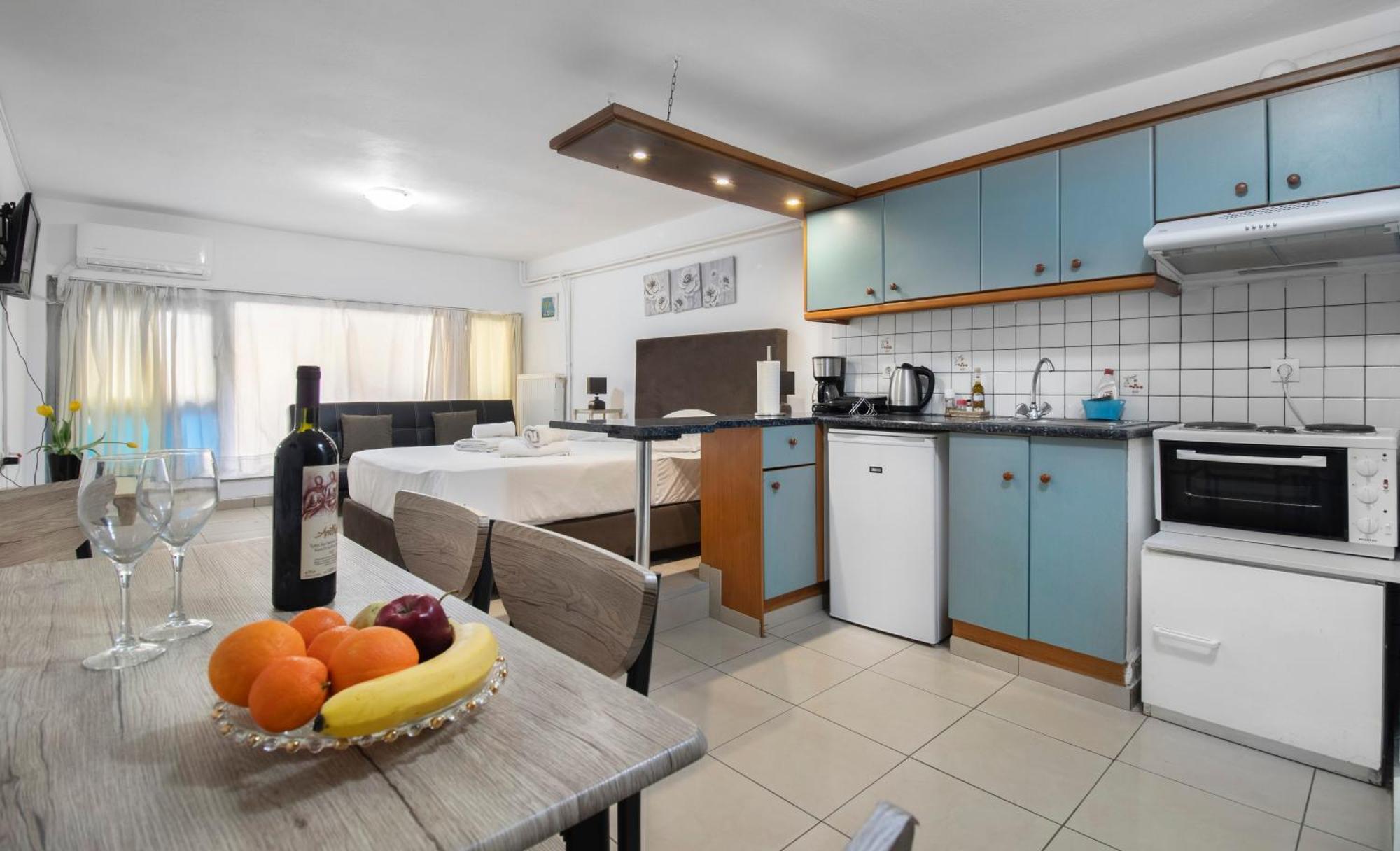 Central Studio In Downtown Ираклион Экстерьер фото